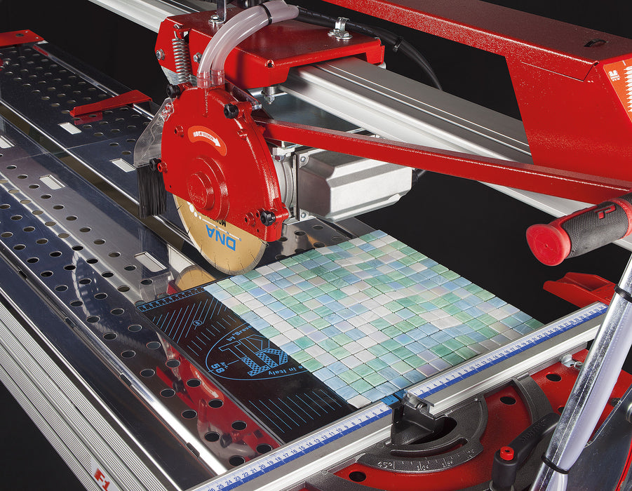 RUBBER MAT FOR MOSAIC SAWING, Alternate Image