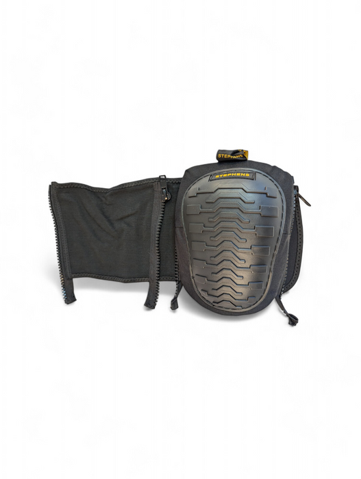 BLACK SOFT SHELL ZIPPER WRAP KNEE PADS, Alternate Image